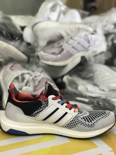 Giày thể thao ultra boost