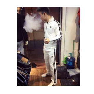 Combo 2 bộ thể thao