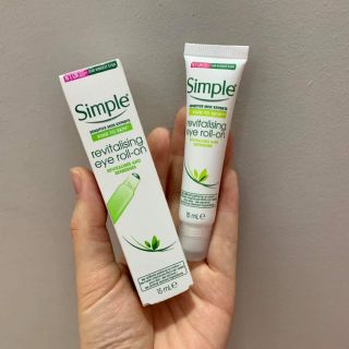 Lăn Dưỡng Mắt Simple Kind To Eyes Revitalising Eye Roll-On