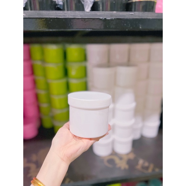 01 hủ nhựa đựng kem 500g màu trắng đục