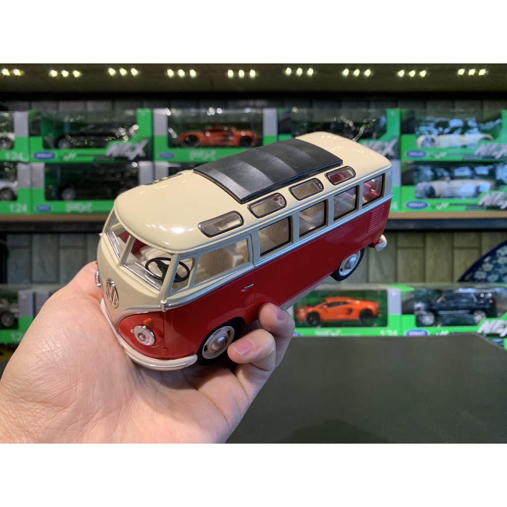 Mô hình xe Wolkswagen T1 Bus (1963) tỉ lệ 1:24 của hãng MZ