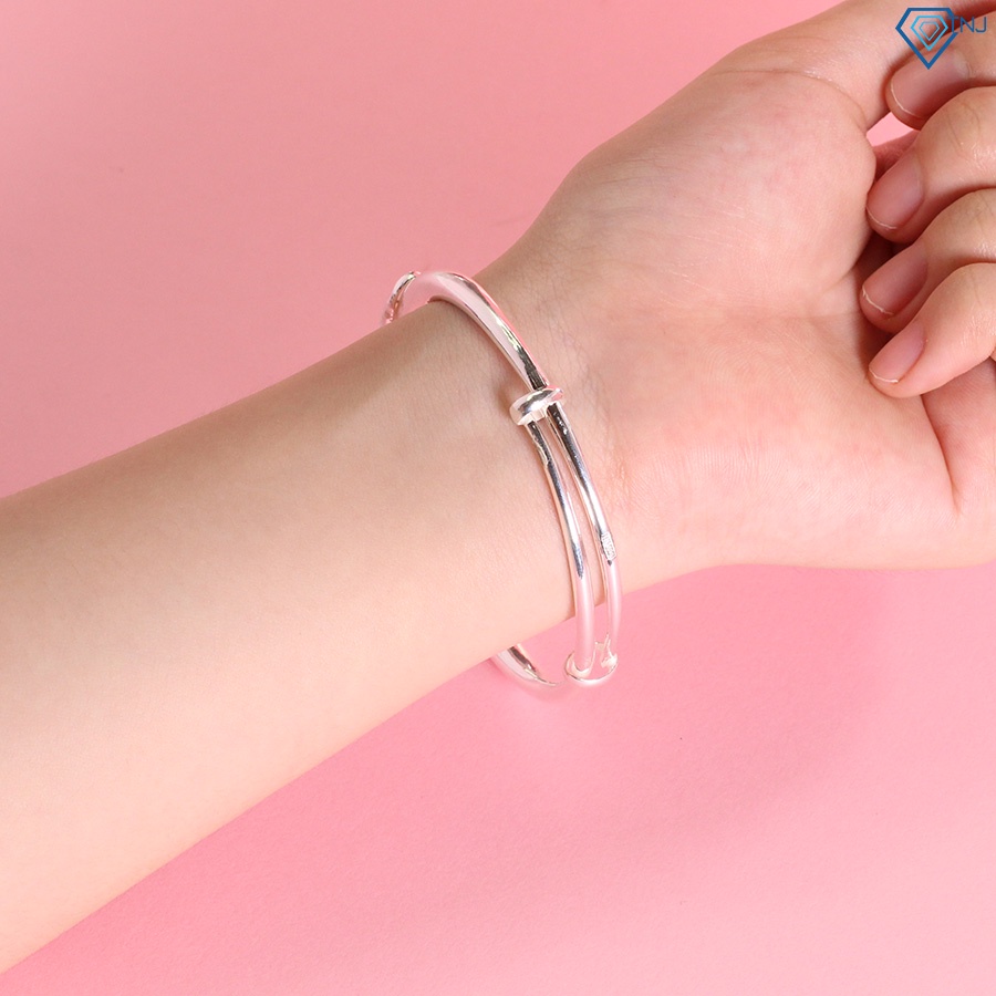 Vòng tay bạc nữ dạng kiềng hình con công khắc tên LTN0253 Trang Sức TNJ