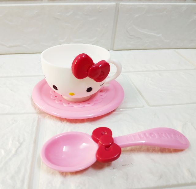 Bộ ấm trà Hello Kitty - 14 chi tiết