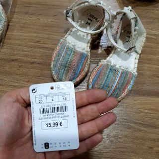 Sandal Sfera vintage bé gái