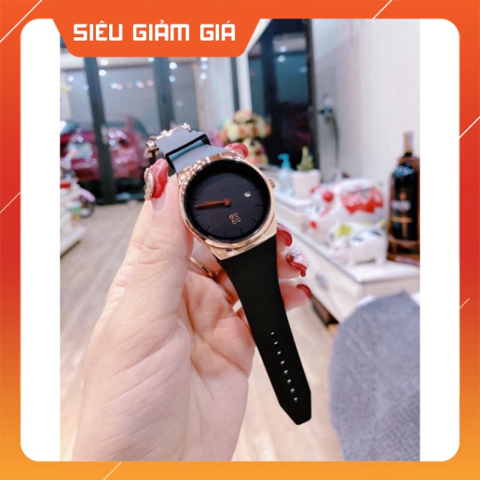{HOT HOT}Đồng Hồ G.u.o.u mặt tròn dây silicol đẻo bền , mặt sáng , sang xịn mịn máy siêu bền đủ các màu tặng hộp