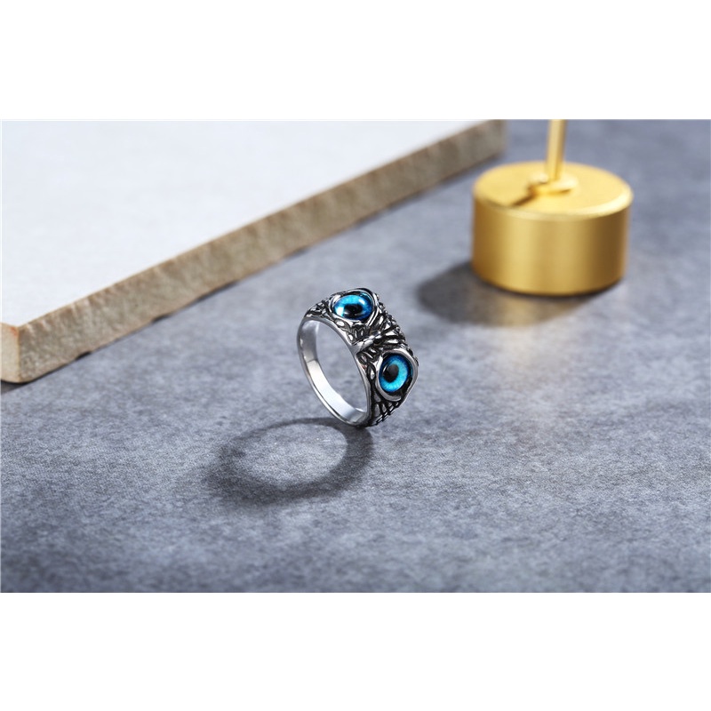 Nhẫn nam titan mặt cú mèo mắt xanh không gỉ MR2203