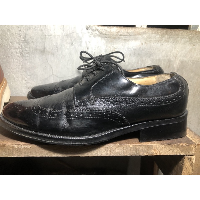 Giày công sở wingtips
