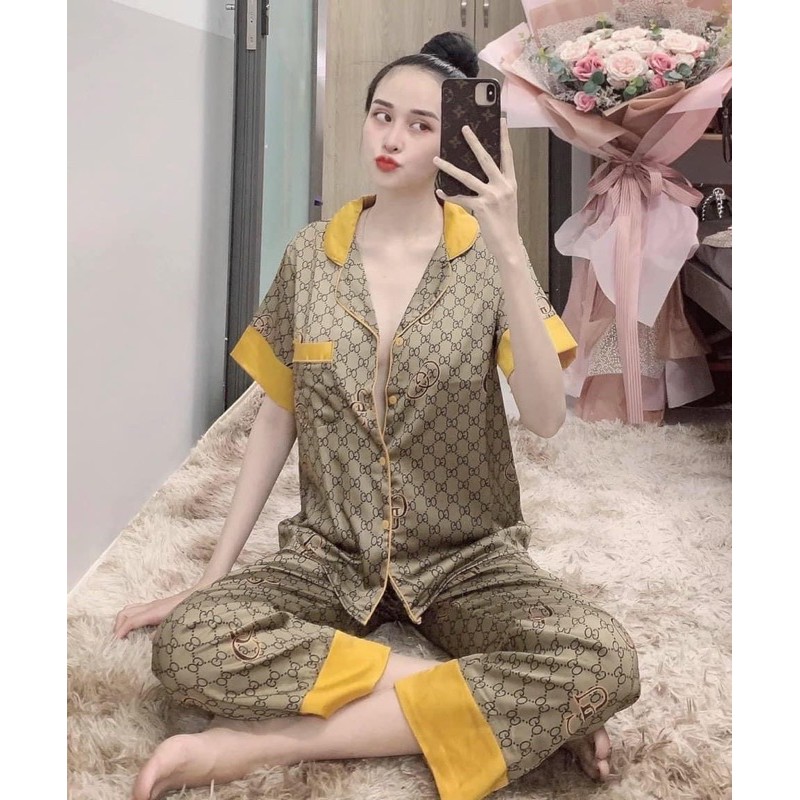 Pizama GUCCI viền vàng chất liệu lụa latin siêu mát