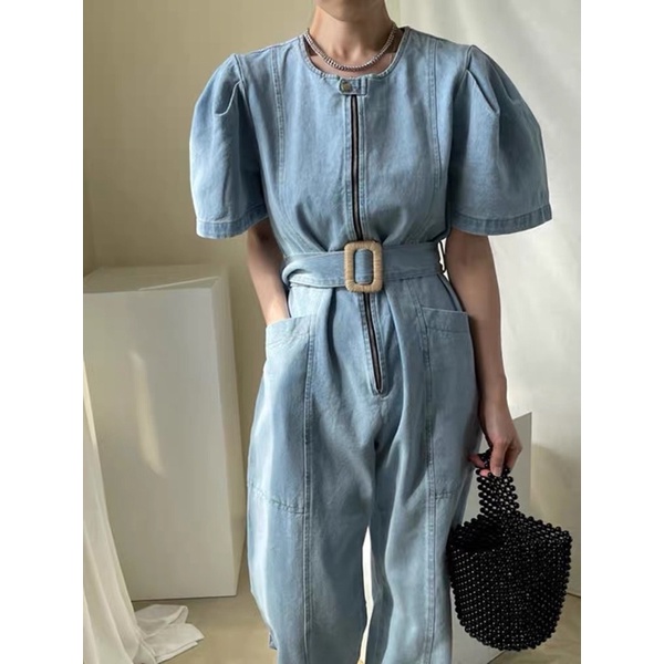 Jumpsuit jean nữ tay bồng khoá trước thắt eo Ulzzang Hàn Quốc BORA SHOP order