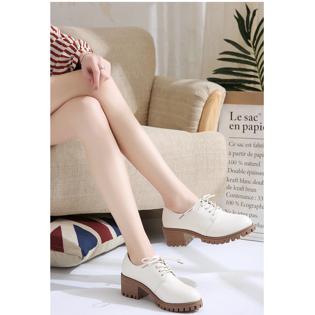 Giày boot nữ oxford màu trắng TRẺ TRUNG GBN2802 | BigBuy360 - bigbuy360.vn
