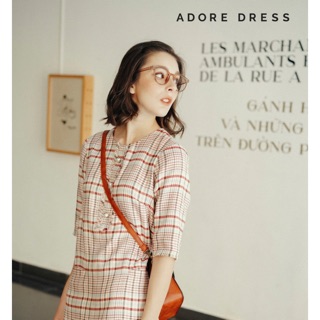 Váy kẻ adore