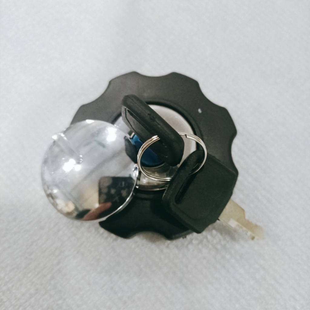 Bình xăng lớn cho xe Win 100 màu Đỏ và Đen - Cặp xi nhan Trước xe WIN 100 - Nắp bình xăng  và khóa xe WIN 100- SPG-DG