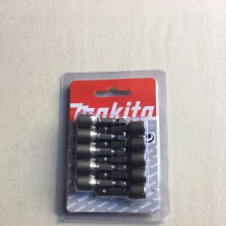 Hộp 10 Đầu Bắn Tôn Makita