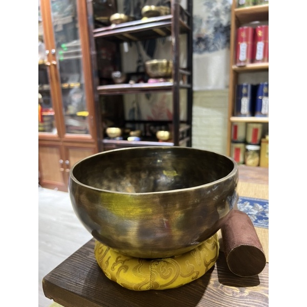 Chuông xoay dòng chiêm tinh 22CM đúc bằng tay tại Nepal