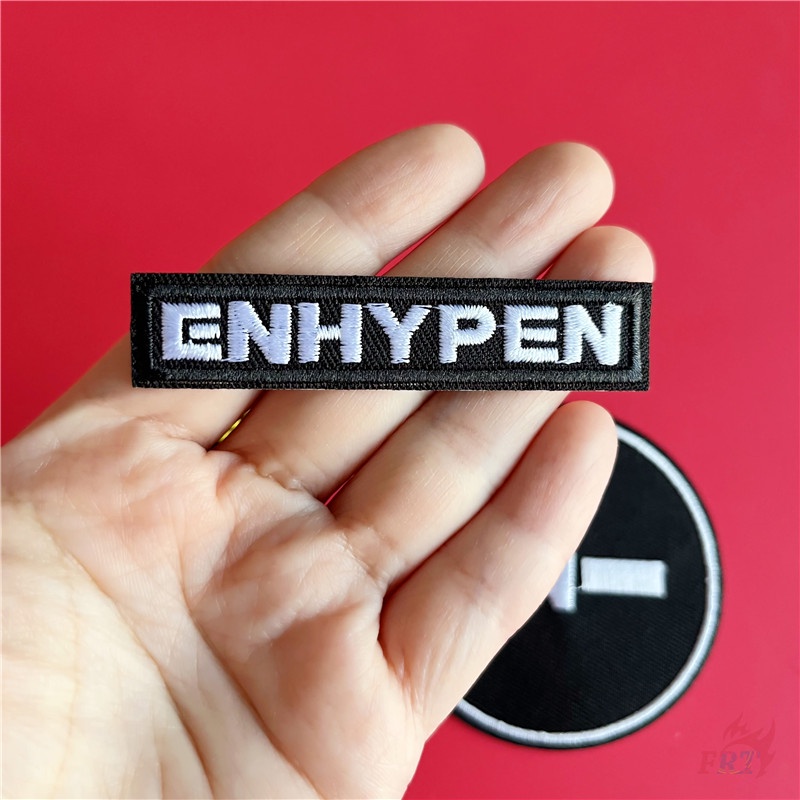 ☸ Enhypen - Miếng Vá Sắt Học Viện Decelis ☸ 1 Miếng Dán Ủi Lên Quần Áo Hình Huy Hiệu