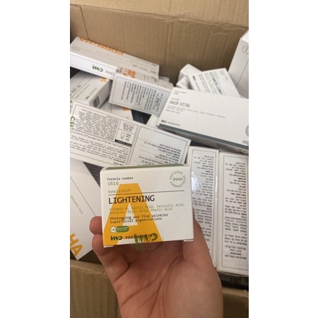 Hoạt Chất Vitamin A 5% Innoaesthetics Inno LIGHTENING Tái Tạo Đều Màu Da Giảm Mụn Thâm Mụn