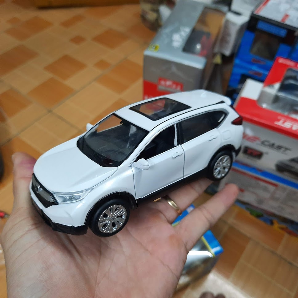 Xe mô hình ô tô Honda CRV tỉ lệ 1:32 mô hình xe bằng sắt chạy cót mở cửa có âm thanh và đèn