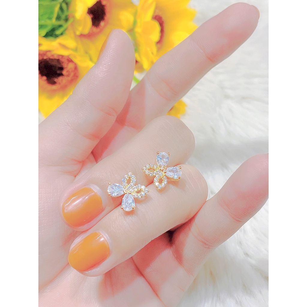 Bông tai nữ - phụ kiện nail đính đá UHA , chuôi cài chắc chắn, kiểu dáng hiện đại, thu hút, sang trọng B78