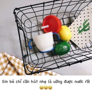Cốc tập hút richell Nhật