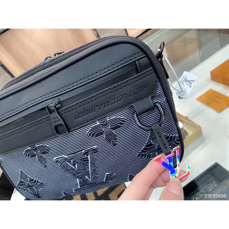 Túi máy ảnh Louis Vuitton LV cao cấp chi tiết làm tỉ mỉ có khóa kéo tiện lợi thời trang | BigBuy360 - bigbuy360.vn