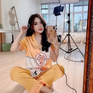 Bộ đồ ngủ phối hình lụa siêu sang chảnh
