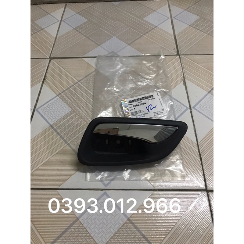 TAY MỞ CỬA TRONG CHEVROLET CRUZE