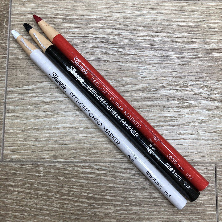 Chì đá sharpie kẻ chân mày trong phun xăm thẩm mỹ