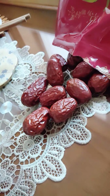 Táo đỏ Tân Cương size ĐẠI  500gr/gói