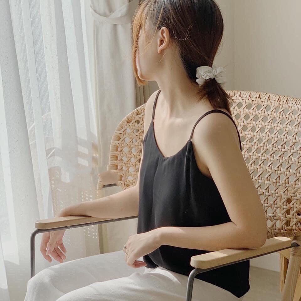 Áo hai dây đũi lụa,Cổ Tim Form Rộng Nữ