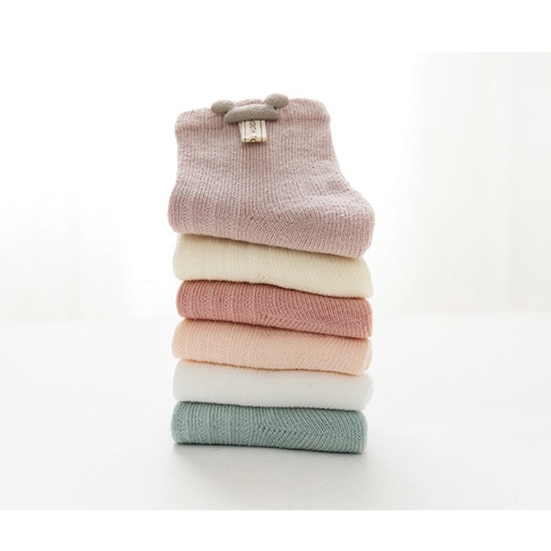 Set 3 đôi vớ cotton thoáng khí chống trượt in họa tiết hoạt hình dễ thương cho bé