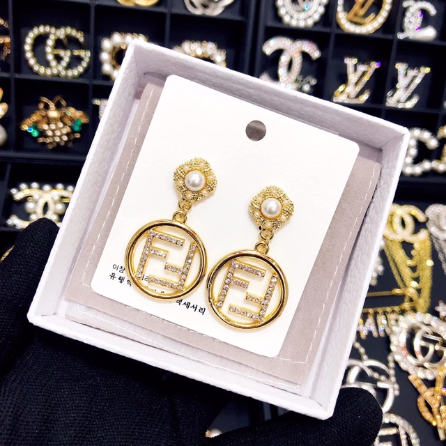 Khuyên tai nữ nhiều kiểu mẫu mã đính đá ngọc lấp lánh hàng cao cấp giá rẻ