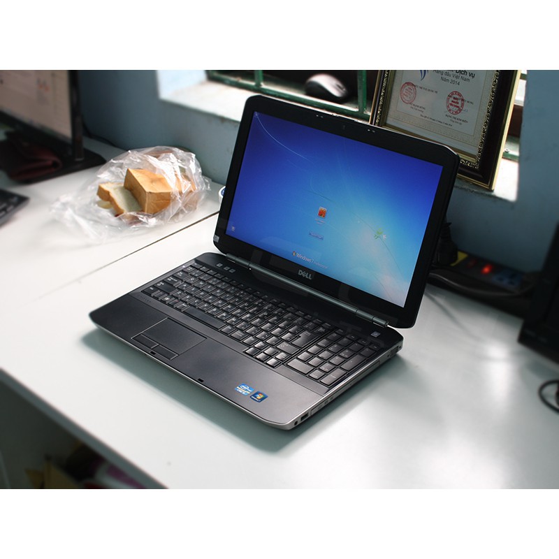 Laptop cũ Dell Latitude E5520 Intel Core i5-2520M, Ram 4GB, HDD 250GB, Intel HD Graphics 3000, 15 inch