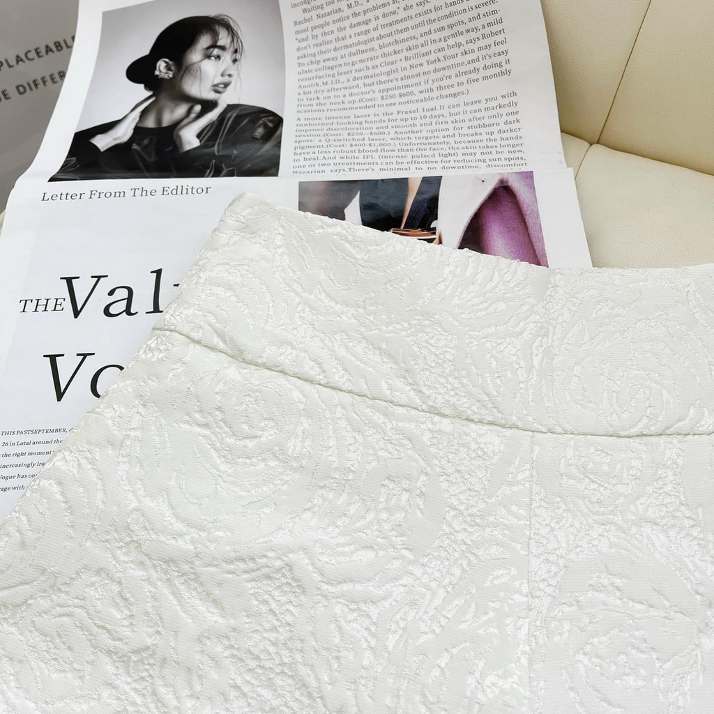 Quần đùi gấm hoa đai siêu cao, tôn dáng cực kì, có lớp lót dày dặn