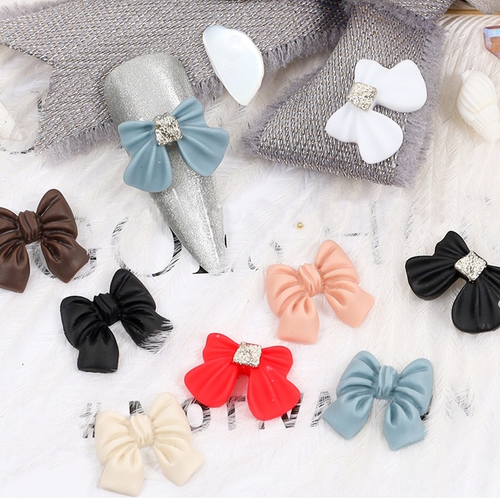 Set 30 / 48 Hạt Pha Lê Hình Gấu 3D Nhiều Màu Trang Trí Móng Tay DIY