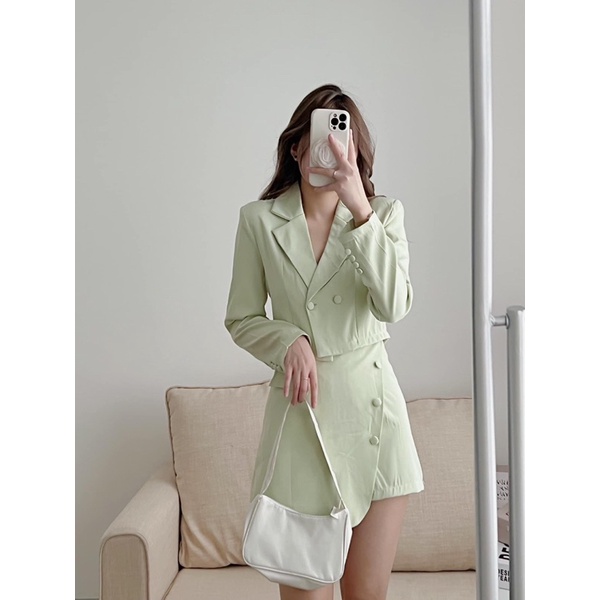 Set quần giả váy cúc bọc kèm áo vest croptop tay dài