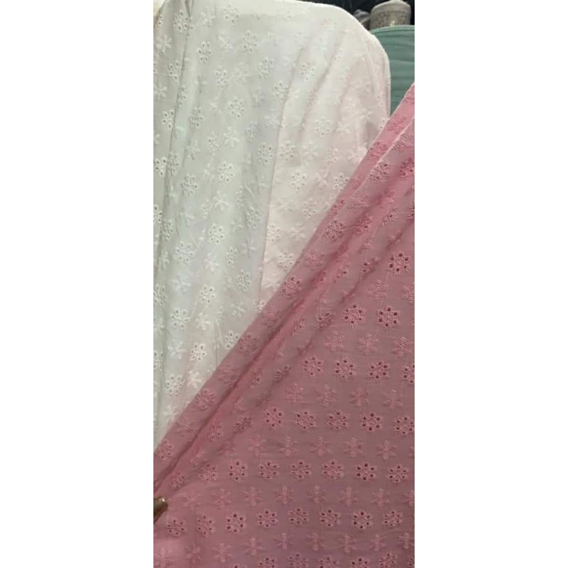 Vải thô boi thêu hoa