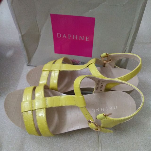 Sandal Daphne