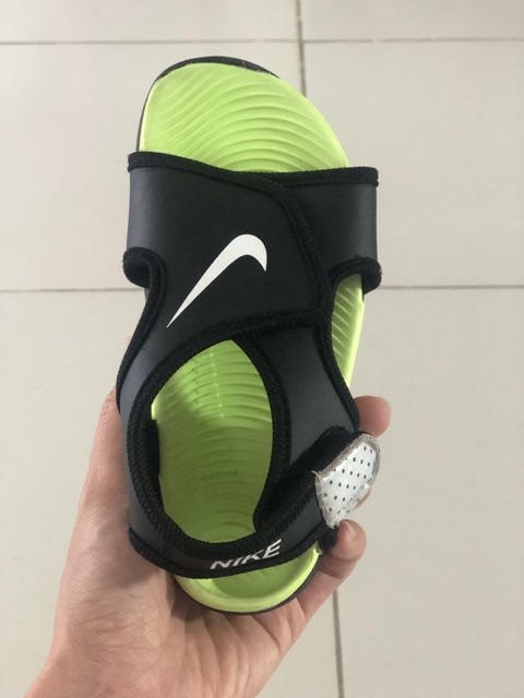 Thanh lý giày Nike bé trai size 10