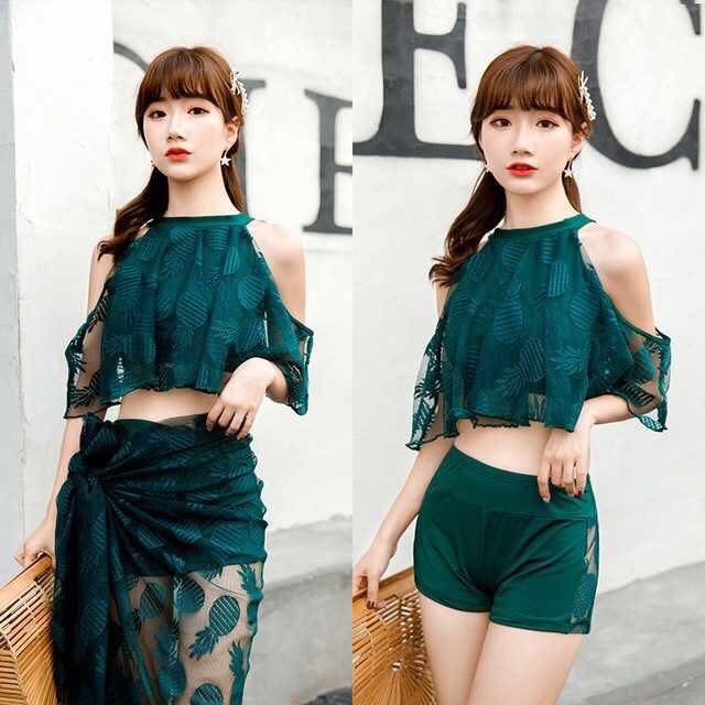 Bộ bơi phối ren hoa sang trọng | BigBuy360 - bigbuy360.vn