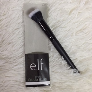 Cọ đánh kem nền Elf Stipple Brush