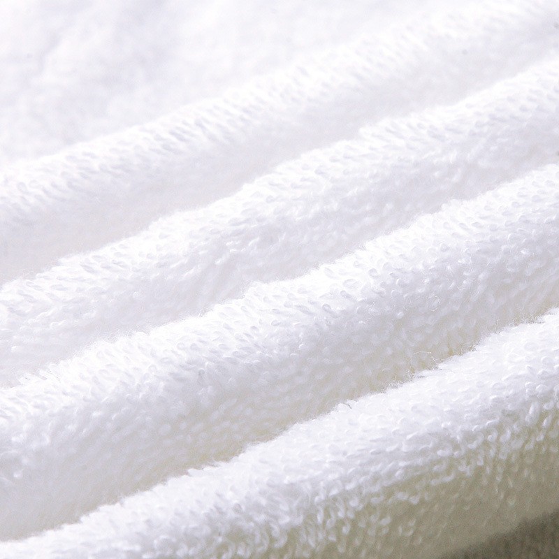 Khăn tắm khách sạn 5 sao màu trắng cỡ đại , sợi bông cao cấp 100%cotton, siêu thấm hút, mềm mại, size 70x140cm, 600g