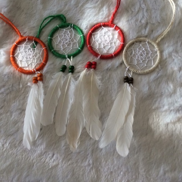 Bộ nguyên liệu làm móc khoá dreamcatcher