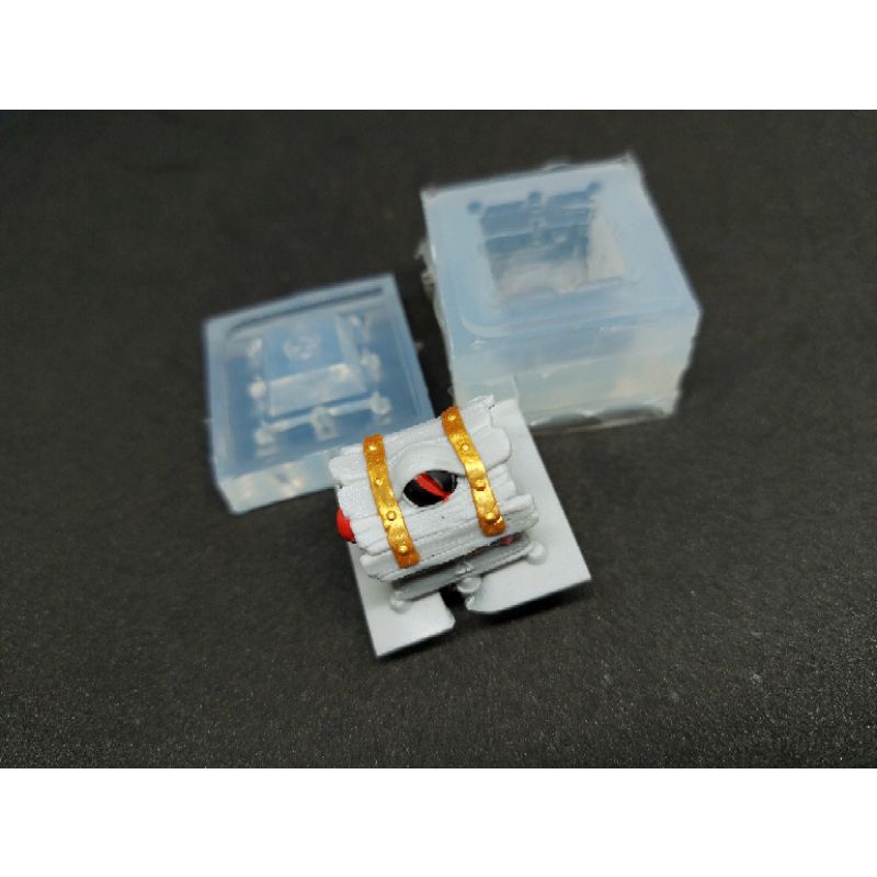 Khuôn silicon làm keycap chiếc hộp quái vật.