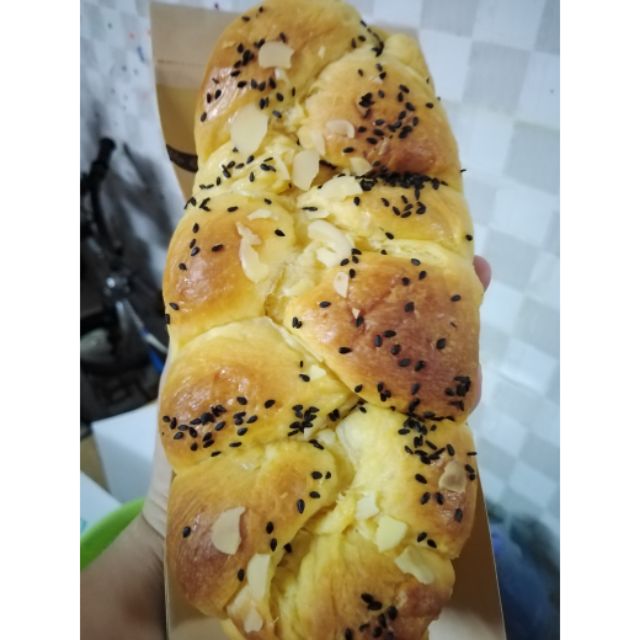 Bánh mì hoa cúc hương vị Pháp _ handmade, hoàn toàn tự nhiên, không chất bảo quản