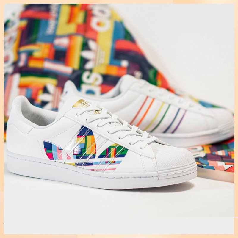 Giày Thể Thao Adidas Superstar fy9022 Màu Trắng / Đen Dễ Thương Cho Cặp Đôi