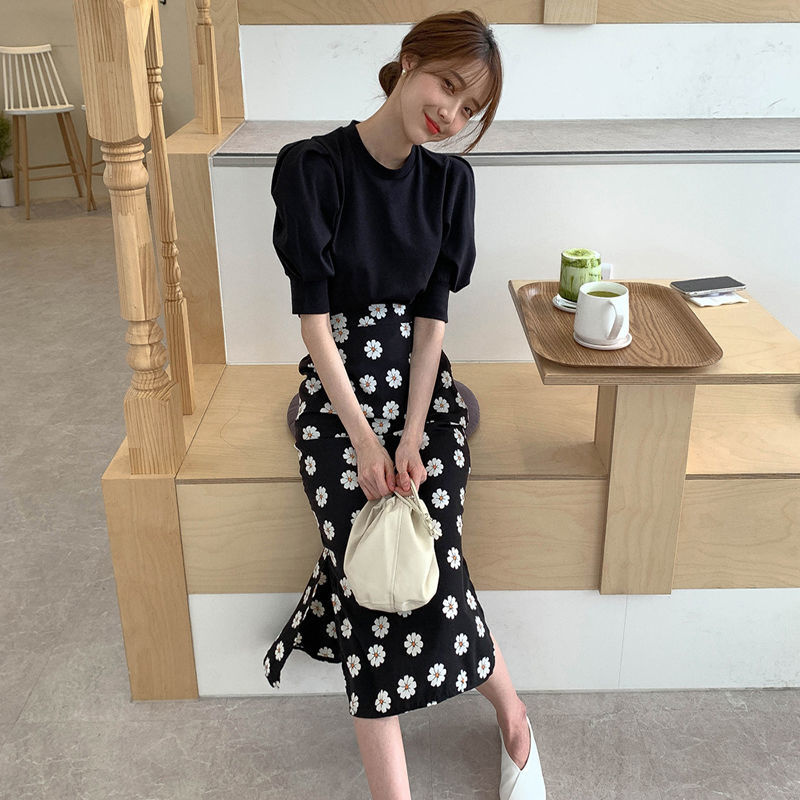 Set Áo Dệt Kim + Chân Váy Đuôi Cá Họa Tiết Hoa Cúc Nhỏ Phong Cách Hàn Quốc Thời Trang Thanh Lịch 01106