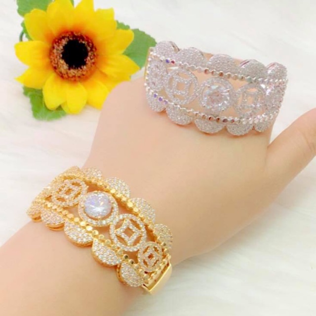 Vòng tay kiểu cao cấp dát vàng 18k dát bạch kim mẫu mới