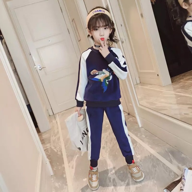 Set bộ nhung bé gái