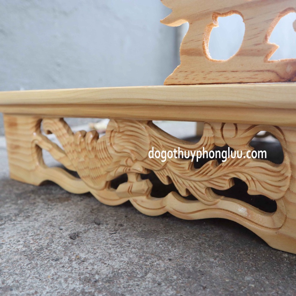 Bàn thờ treo tường trạm rồng gỗ pơ mu nhiều cỡ