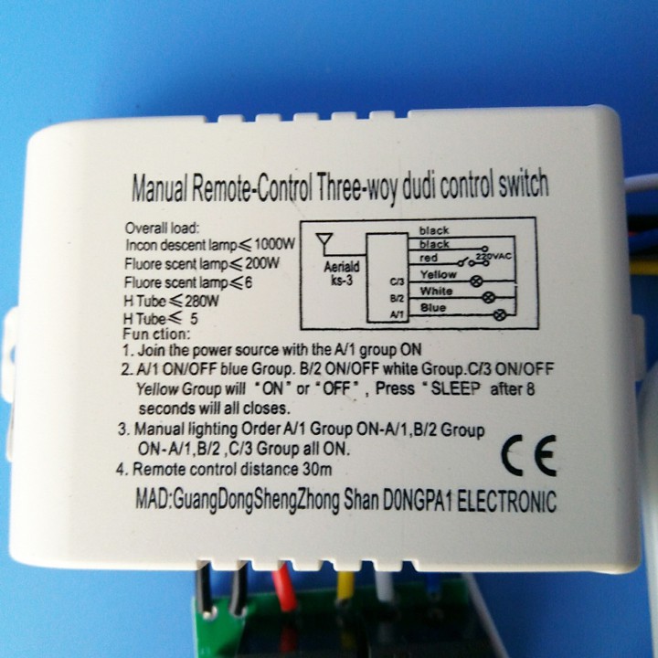 Công tắc điều khiển từ xa RF 3 cổng màu trắng ( 3 kênh điều khiển 3 đèn hoặc 3 hệ thống đèn độc lập)